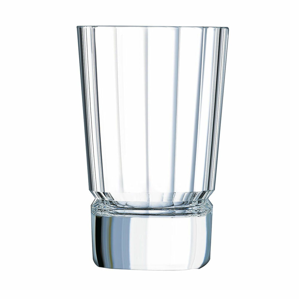 Eleganta 6 cl shotglas från Cristal d'Arques Paris, perfekta för festliga tillfällen.