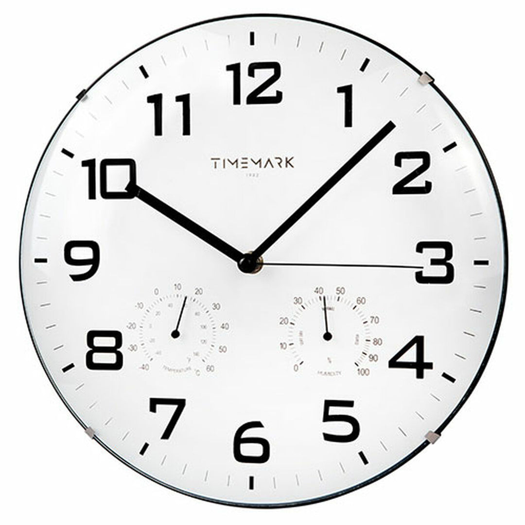 Stilren digital väggklocka 28x28 cm med Timemark för exakt tidsvisning. Uppgradera din heminredning 